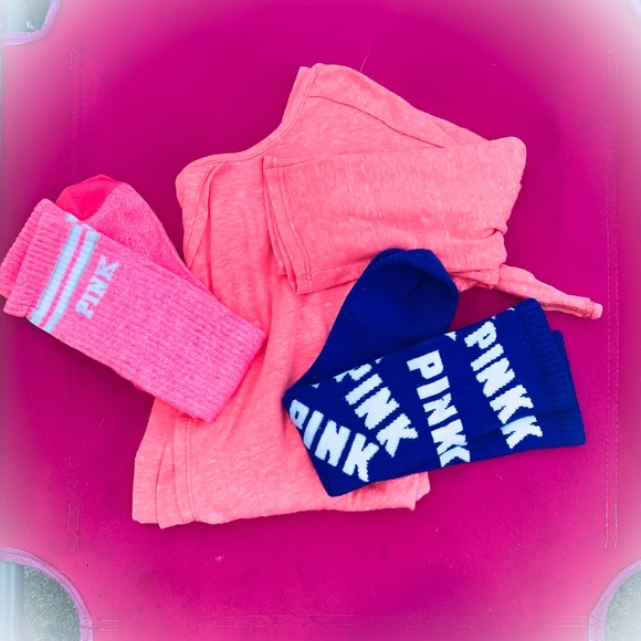 PINK Victoria's Secret Tops - 💖VS PINK Crop Tee & Knee-High Socks💖